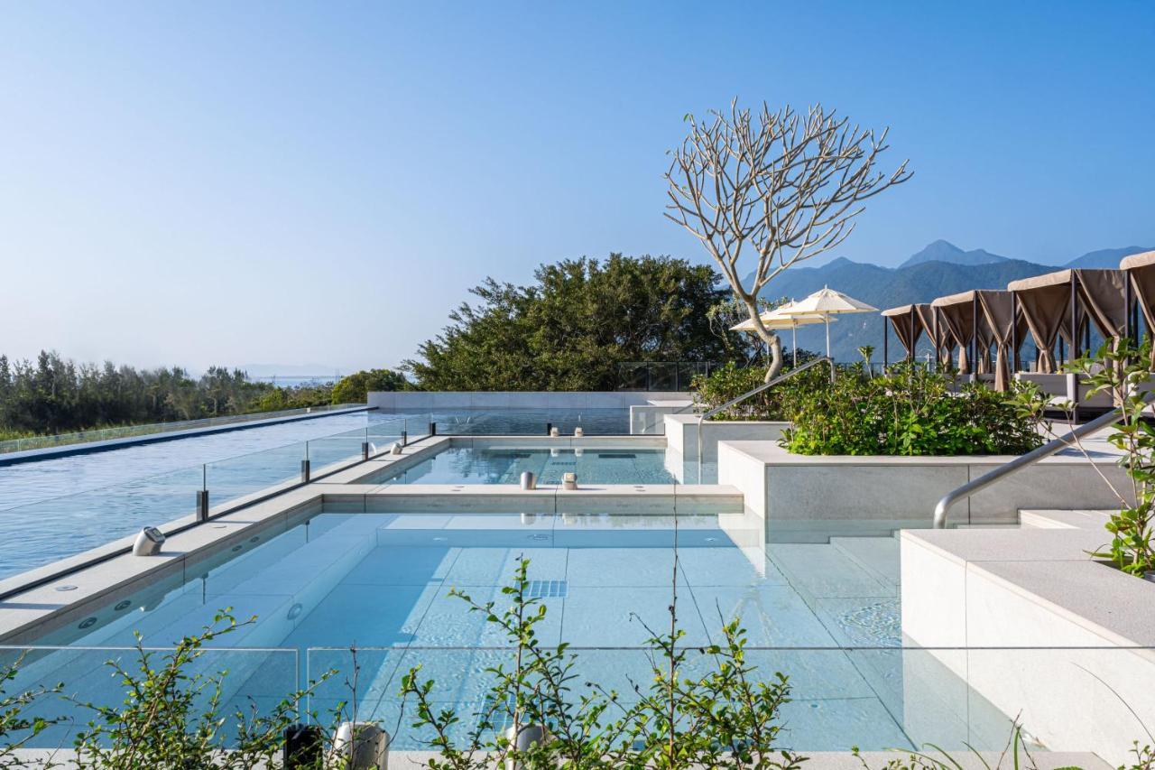 Lakeshore Hotel Hualien Taroko Shunan Εξωτερικό φωτογραφία The swimming pool at the hotel