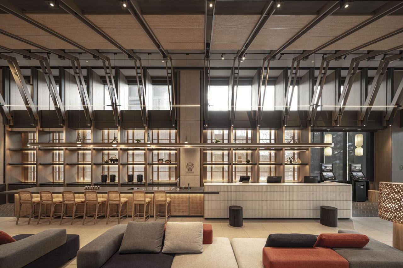 Lakeshore Hotel Hualien Taroko Shunan Εξωτερικό φωτογραφία The interior of the R&D building